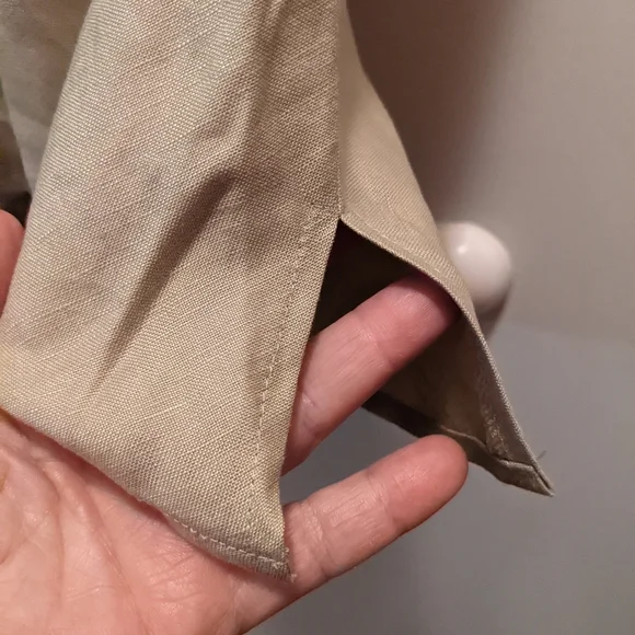 Bill Blass medium taupe beaded v neck linen blend sleeveless blouse NWT - Picture 5 of 7